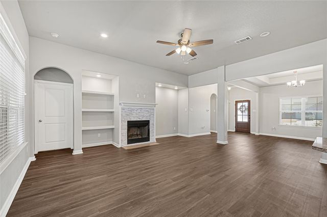 12371 N Chestnut Hills Drive, Conroe, TX 77303