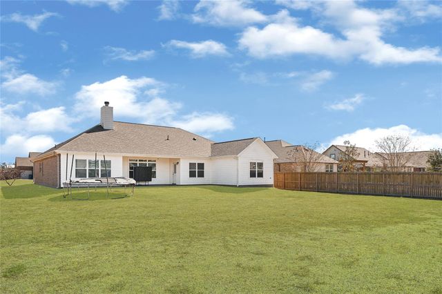 12371 N Chestnut Hills Drive, Conroe, TX 77303