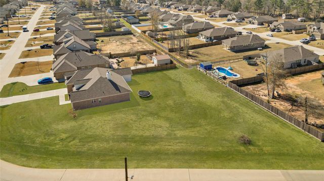 12371 N Chestnut Hills Drive, Conroe, TX 77303