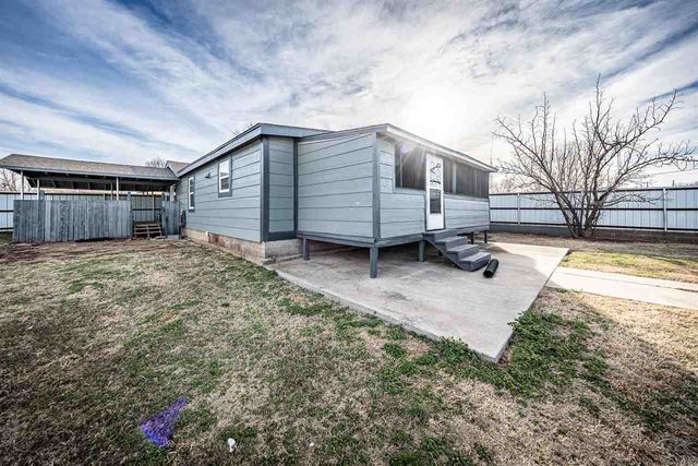 1911 SW N H Jones, Lawton, OK 73501