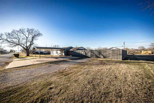 1911 SW N H Jones, Lawton, OK 73501