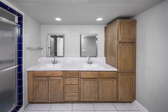 1911 SW N H Jones, Lawton, OK 73501