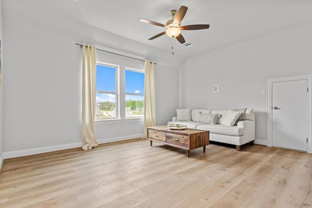 1412 Scenic Oaks DR, Georgetown, TX 78628