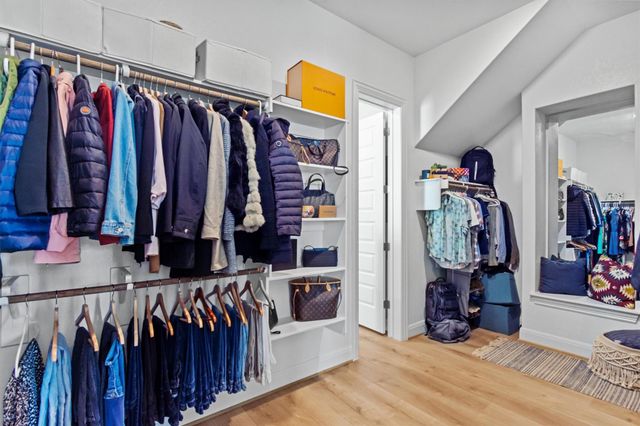 1412 Scenic Oaks DR, Georgetown, TX 78628