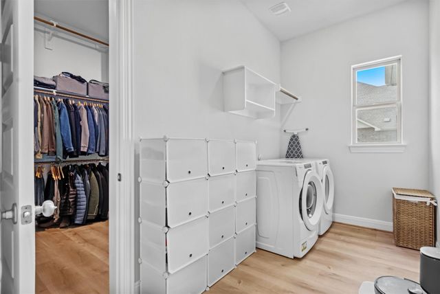 1412 Scenic Oaks DR, Georgetown, TX 78628