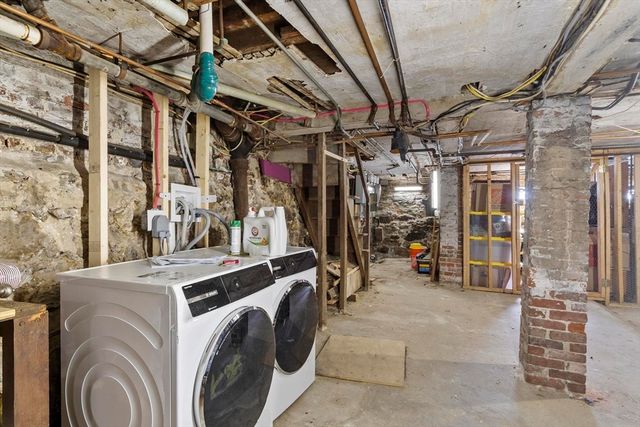 30 Woodward St 3, Boston, MA 02127