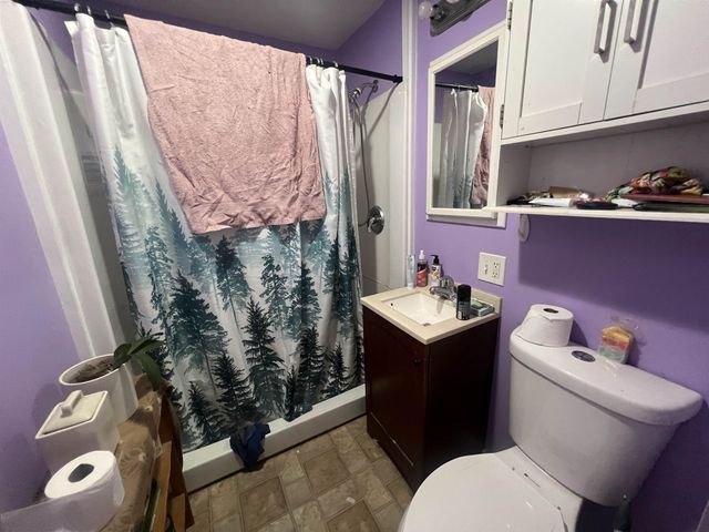 3773 woodstock Road, Hartford, VT 05001