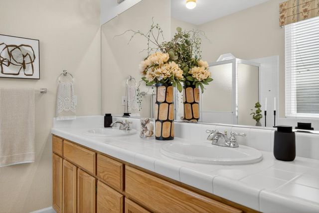 1932 Hilmerton Cir, Roseville, CA 95747