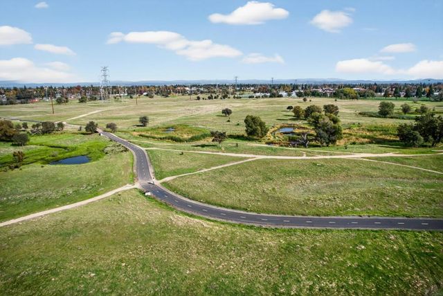 1932 Hilmerton Cir, Roseville, CA 95747