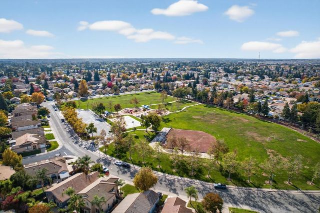 1932 Hilmerton Cir, Roseville, CA 95747