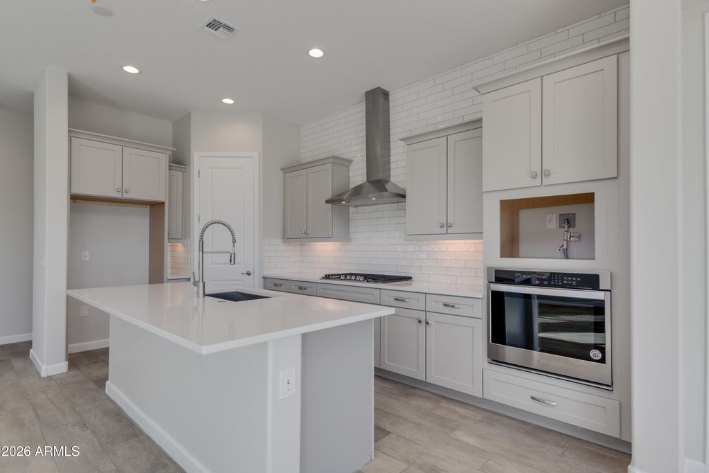Image 11 of property listing at 24824 N 26TH Way, Phoenix, AZ 85024