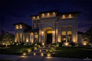 2704 Essex Street, Edinburg, TX 78542