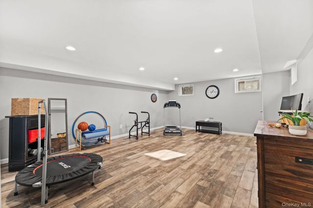 20 Wolf Road, Croton-on-hudson, NY 10520