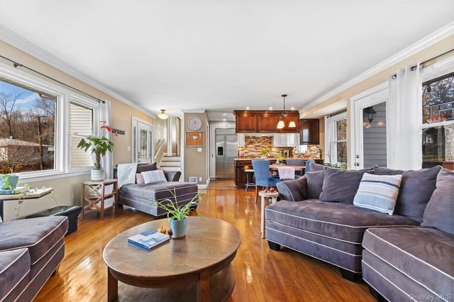 20 Wolf Road, Croton-on-hudson, NY 10520