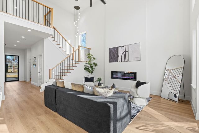 2007 N Montclair Avenue, Dallas, TX 75208