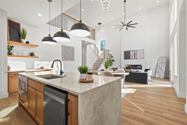 2007 N Montclair Avenue, Dallas, TX 75208