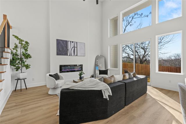 2007 N Montclair Avenue, Dallas, TX 75208