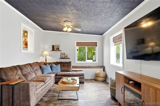 1265 Wyoming Avenue, Niagara Falls, NY 14305