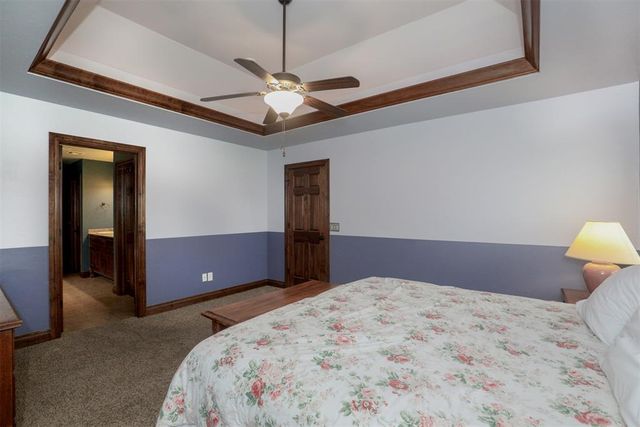 2712 Busheywood Drive, Yukon, OK 73099