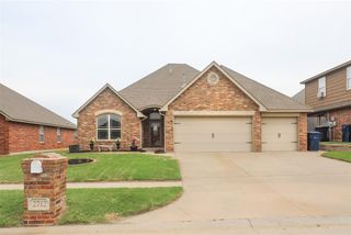 2712 Busheywood Drive, Yukon, OK 73099
