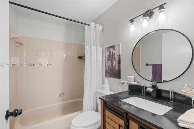 2934 NW 94th St 2934, Miami, FL 33147