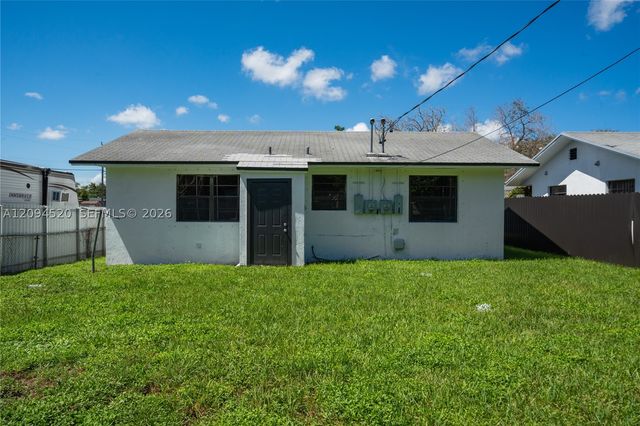2934 NW 94th St 2934, Miami, FL 33147