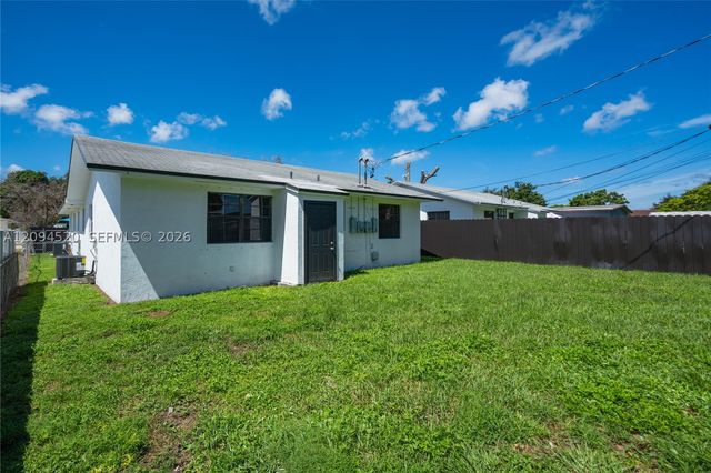 2934 NW 94th St 2934, Miami, FL 33147