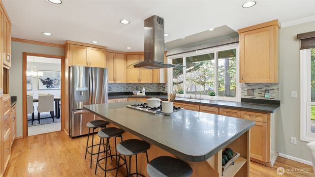 4715 227th Place SE, Sammamish, WA 98075