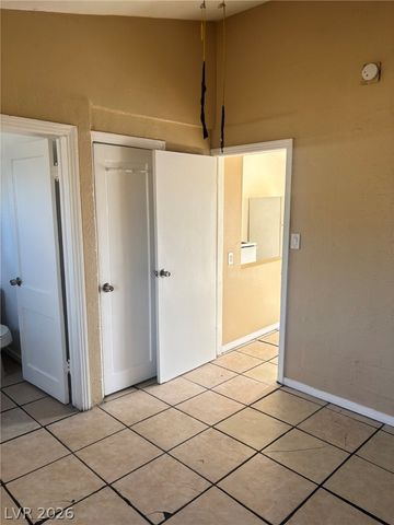 1118 Laurel Avenue 1, Las Vegas, NV 89104