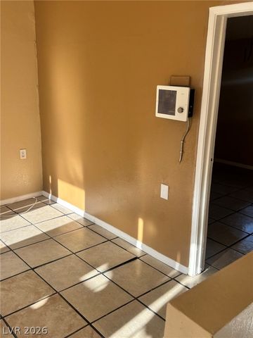 1118 Laurel Avenue 1, Las Vegas, NV 89104