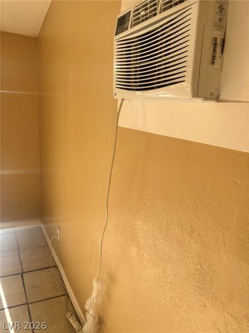 1118 Laurel Avenue 1, Las Vegas, NV 89104