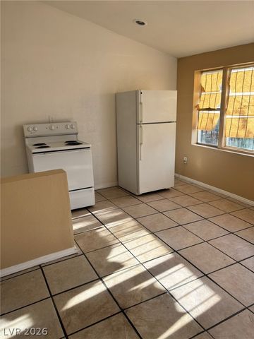 1118 Laurel Avenue 1, Las Vegas, NV 89104