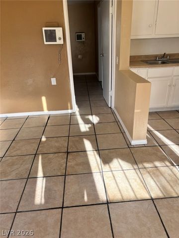 1118 Laurel Avenue 1, Las Vegas, NV 89104
