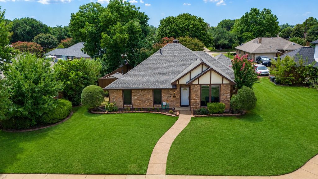 705 Michelle Place, Coppell, TX 75019