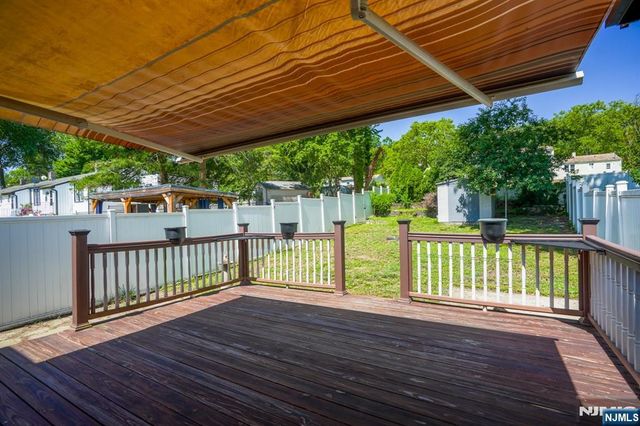 15 Van Wagoner Avenue, Clifton, NJ 07013