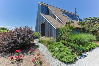 47 Fisherman's Rd, Truro, MA 02666