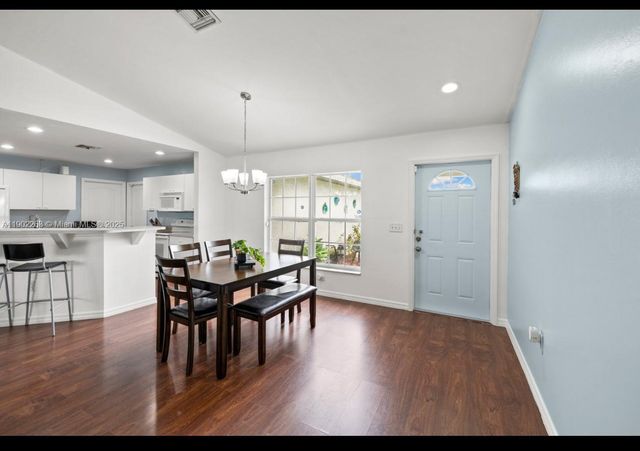 5034 Benton St, Lehigh Acres, FL 33971