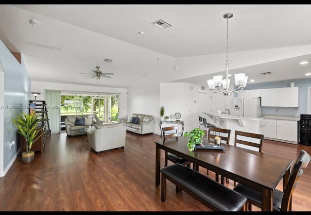 5034 Benton St, Lehigh Acres, FL 33971