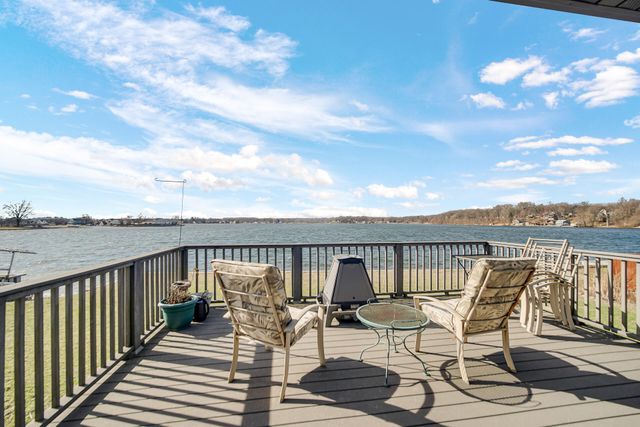 238 W Johnson Road, La Porte, IN 46350