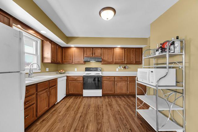 238 W Johnson Road, La Porte, IN 46350