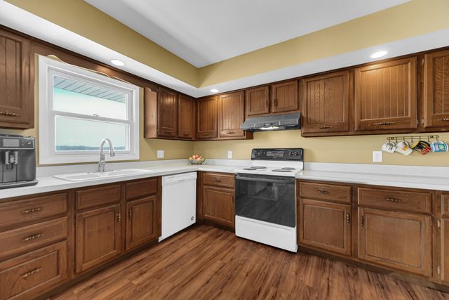 238 W Johnson Road, La Porte, IN 46350