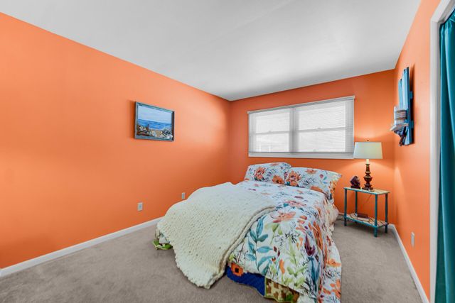 238 W Johnson Road, La Porte, IN 46350