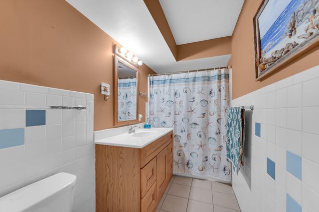 238 W Johnson Road, La Porte, IN 46350