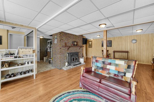 238 W Johnson Road, La Porte, IN 46350