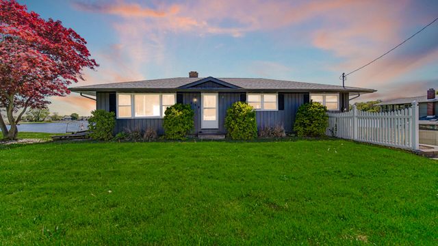 238 W Johnson Road, La Porte, IN 46350