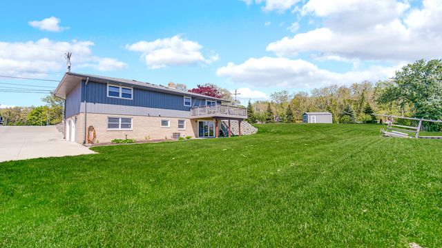 238 W Johnson Road, La Porte, IN 46350