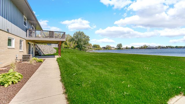 238 W Johnson Road, La Porte, IN 46350