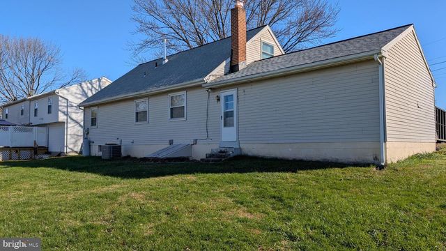 308 SPOHN RD, Reading, PA 19608