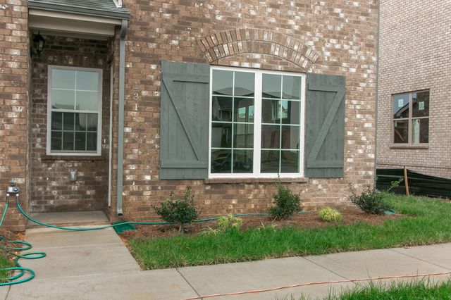 143 Blackberry Lane, Georgetown, KY 40324