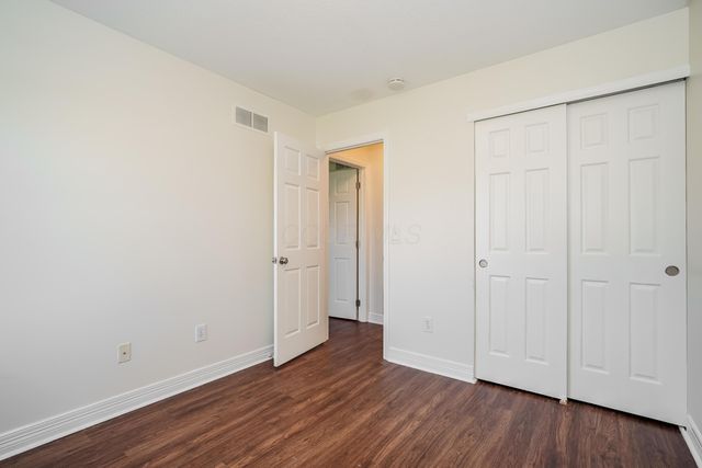 302 Triple Crown Way, Marysville, OH 43040